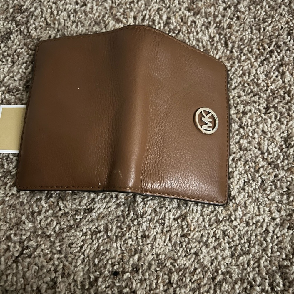 Michael kors wallet